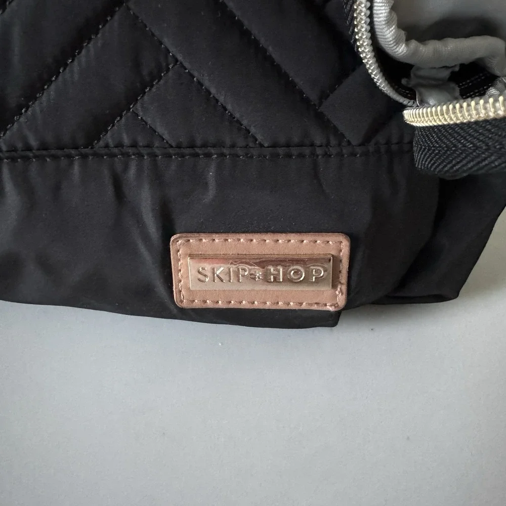 Skip Hop Suite Diaper Bag Backpack Set 6 in 1 Black Tan Gold Hardware Quilted